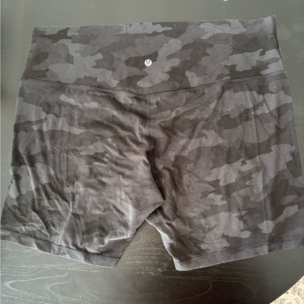 Lululemon camo align shorts 4”